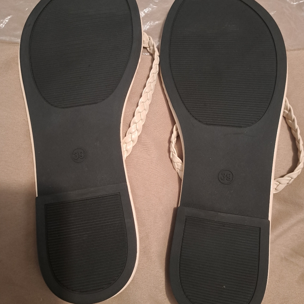 Off White Flipflops - Picture 4 of 4